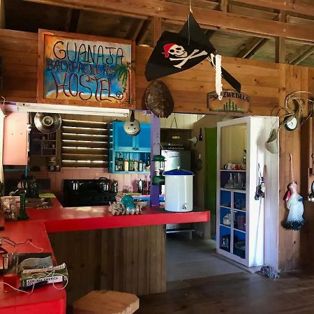 Guanaja Backpackers Hostel Eksteriør billede